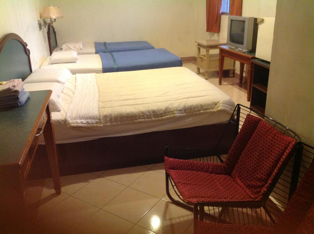 Hotel Morning Glory Kudat Exterior photo
