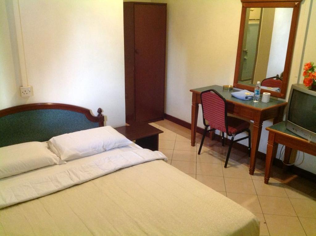Hotel Morning Glory Kudat Room photo