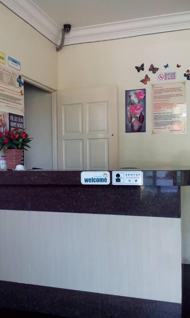 Hotel Morning Glory Kudat Exterior photo